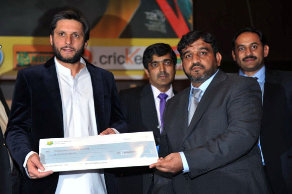 Boom Boom Afridi Enthralls His Fans in Riyadh
